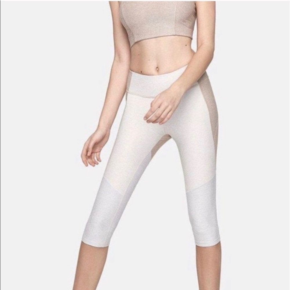 Outdoor Voices Tri-Tone Kneecap Legging